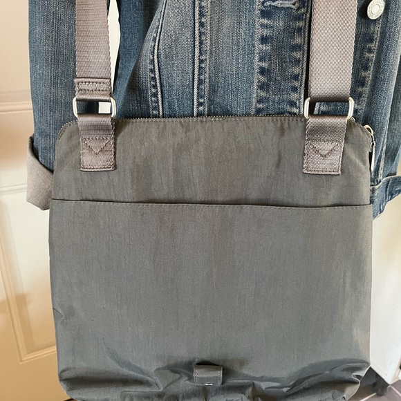 Baggallini Crossbody Canvas Bag Gray - Picture 4 of 11
